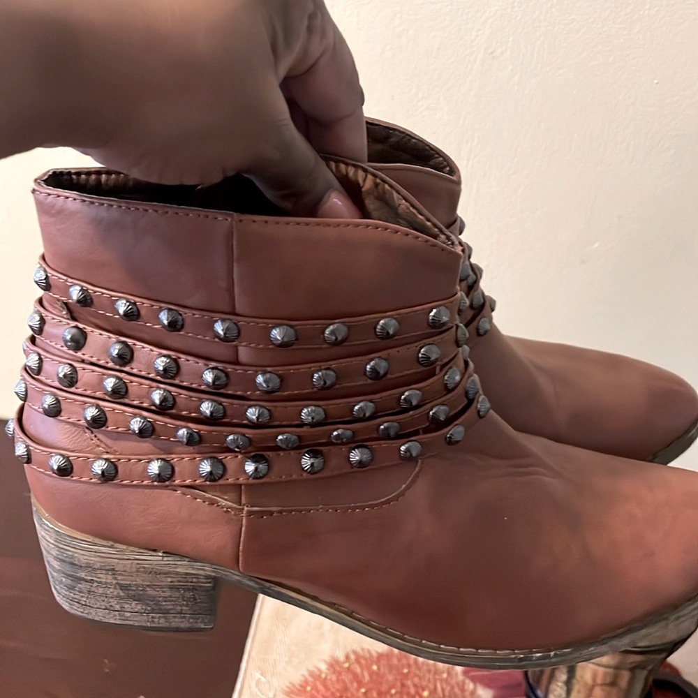Rue 21 Brown Boots